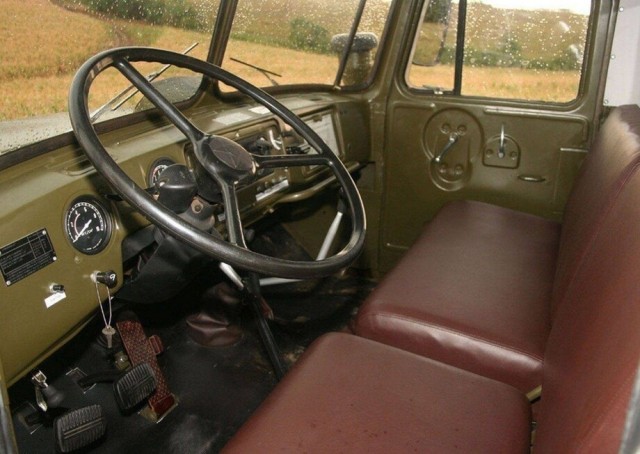 Урал 375