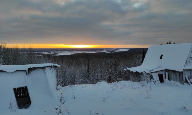 Холодный юмор в декабрьских мемах из Финляндии