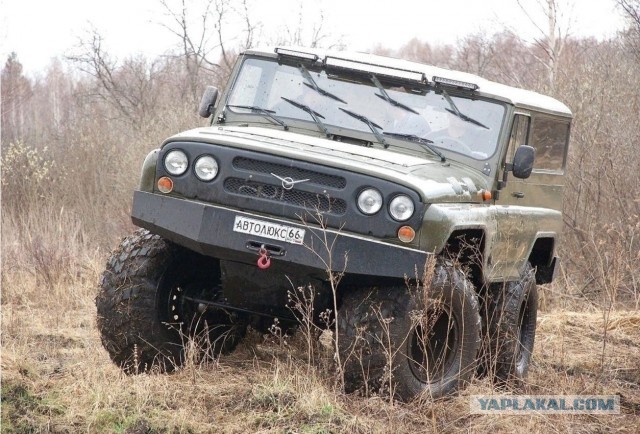 Умeльцы из Екатеринбурга coбрали монстpа из Шишиги и УA3a