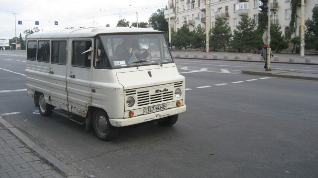 Капсула времени: микроавтобус Nysa 522 1982-го года с пробегом 92 км