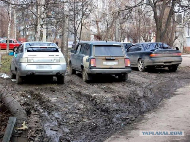 Треть россиян вернулась к стратегии выживания 90-х