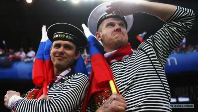 Мы свои на этом празднике! (футбол)
