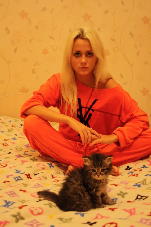 Девушки котовторника