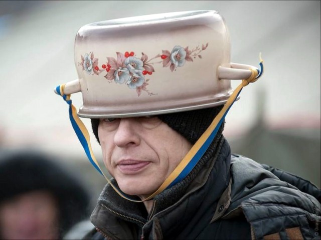 Открывай бл**ь!