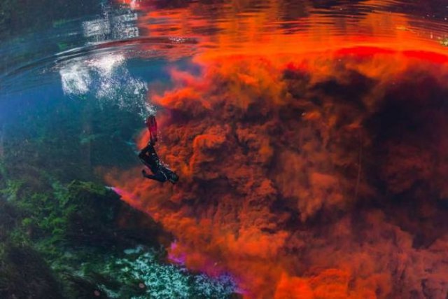 Девочки разные под водой