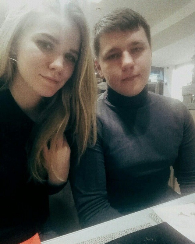 Водитель на девятке снёс фонарный столб