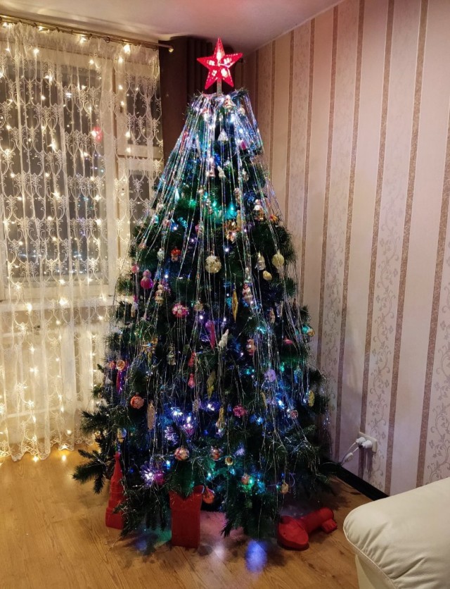 Выкладывайте свои елки!
