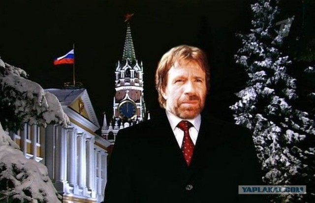 Что Чак Норрис делает в московском метро?