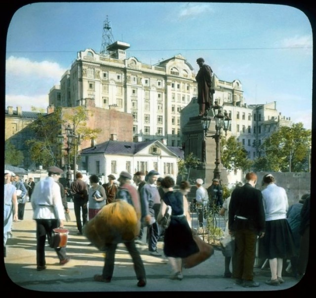 60 невероятных архивных фото Москвы 1931 года в цвете