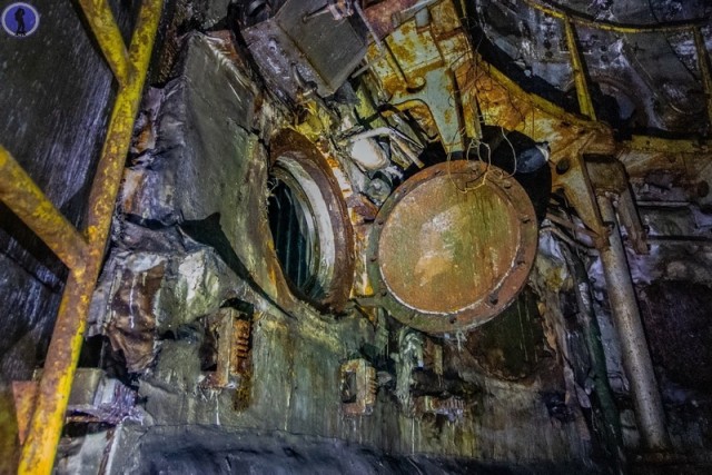 Заброшенный 12-этажный бункер РВСН в ракетной шахте. УКП 214-го ракетного полка