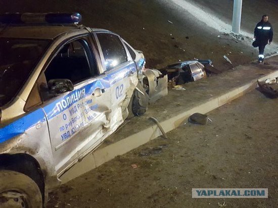 В Москве полицейские устроили погоню, в ходе которой погиб лихач..