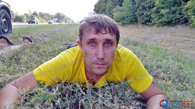 В Новочеркасске предприниматель самостоятельно задержал подозреваемых в краже баннеров, так и не дождавшись помощи от полиции