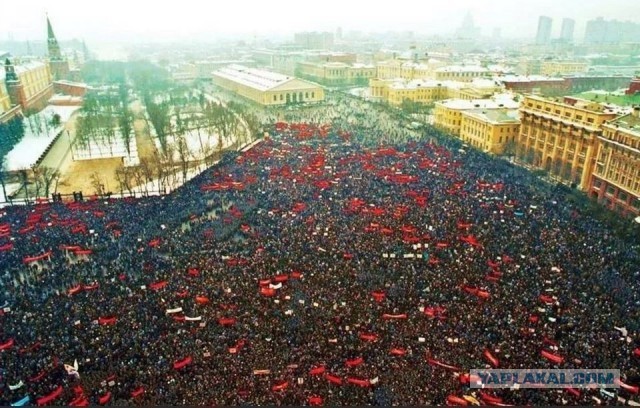 8 декабря 1991 года распался Советский Союз: в тот день подписали соглашение о создании Союза Независимых Государств.