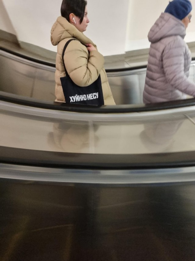 Свежая порция самобытных модников из российского метрополитена