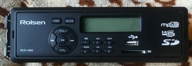 Продаю автомагнитолу Rolsen с динамиками Kenwood