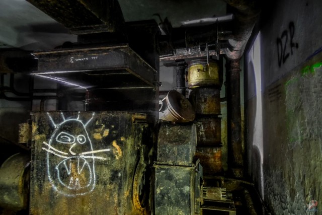 Двухэтажный бункер КГБ, заброшенный в 90-е годы