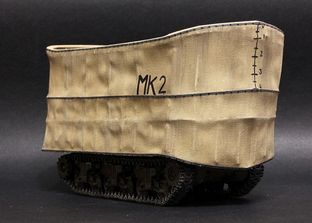 Плавающий безбашенный шведский танк Strv 103