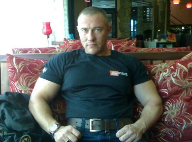 Ну что гусары, кто желает познакомиться?