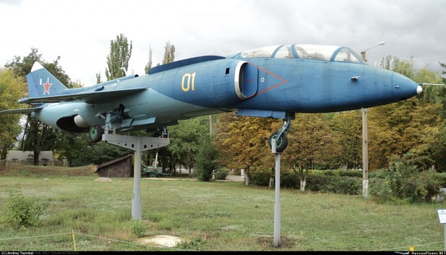 Поездка в Луганский аэропорт, музей авиации и окрестности