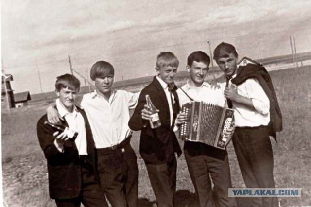 Немного фотографий из жизни одной деревни 70-е  -  80-е...