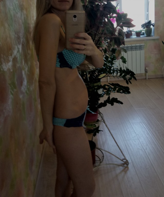 Девушки в купальниках - 3
