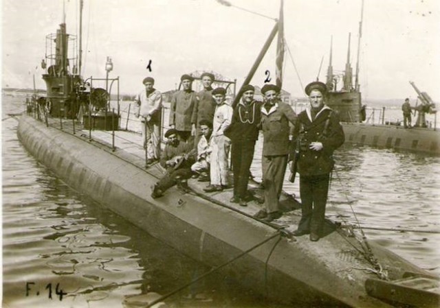 Агония итальянской подводной лодки „F-14"