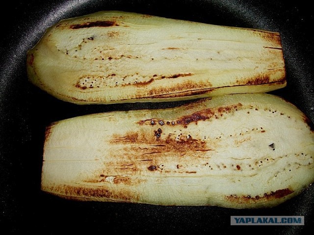 Баклажаны с тремя видами мяса