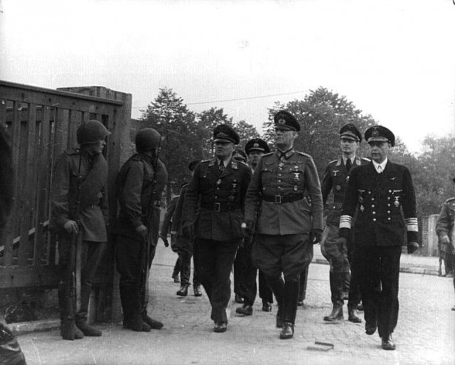 2 мая 1945 года