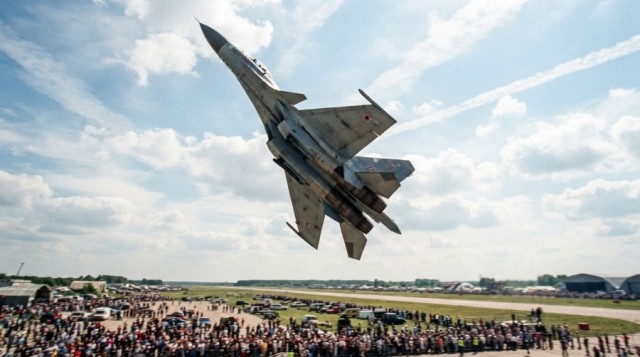 "Терминатор" Су-37: почему самолёт, который крутил кувырок с шасси, так и не нашел покупателя
