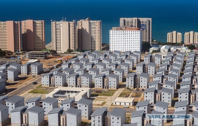 Венесуэла оплакивают Уго Чавеса