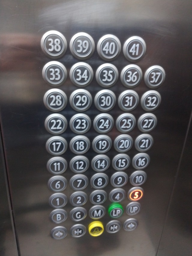 Дубай февраль март 2025.