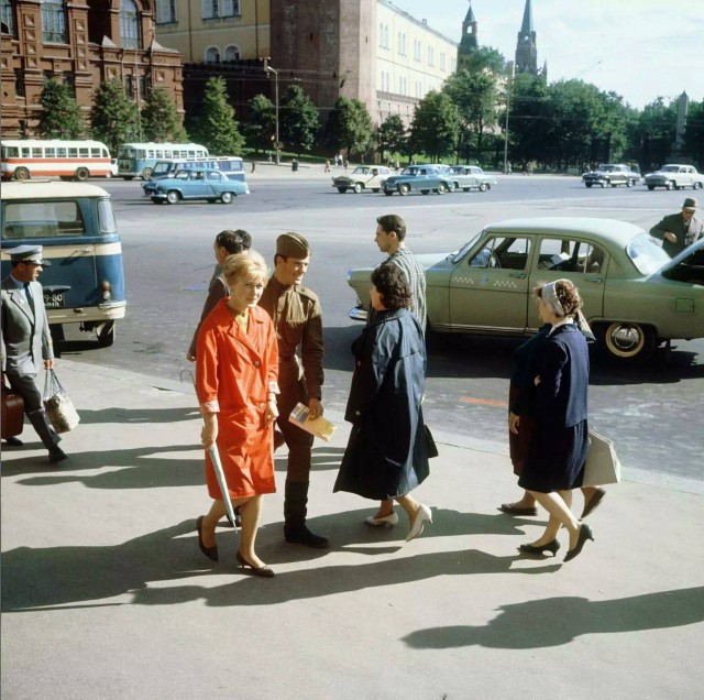 Москва и москвичи. Двадцатый век. 03.08.25