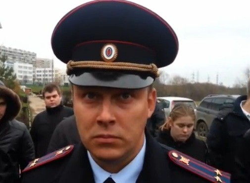 Чтобы в Вас не стреляли - сидите дома!