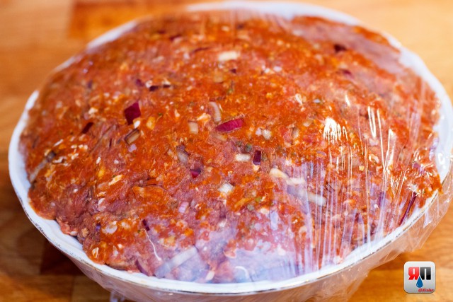 Летняя кухня. Чевапчичи с рисом по-балкански и цацики.