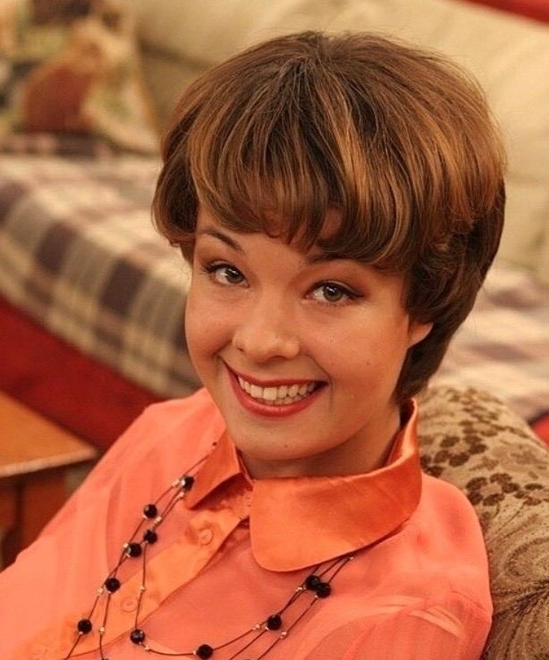 Как теперь выглядит Лена Полено из «Счастливы вместе»