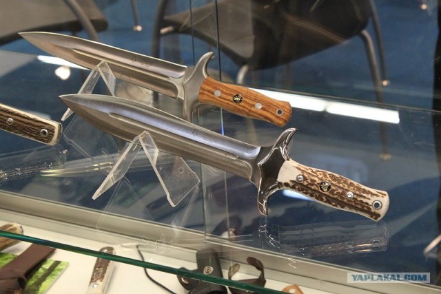 Подборка фото с ярмарки ножей и оружия IWA 2012.
