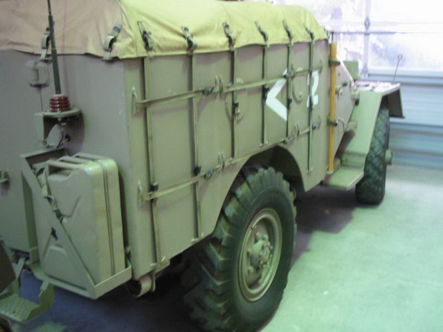 Дед солдата: тест-драйв бронетранспортера ГАЗ-40