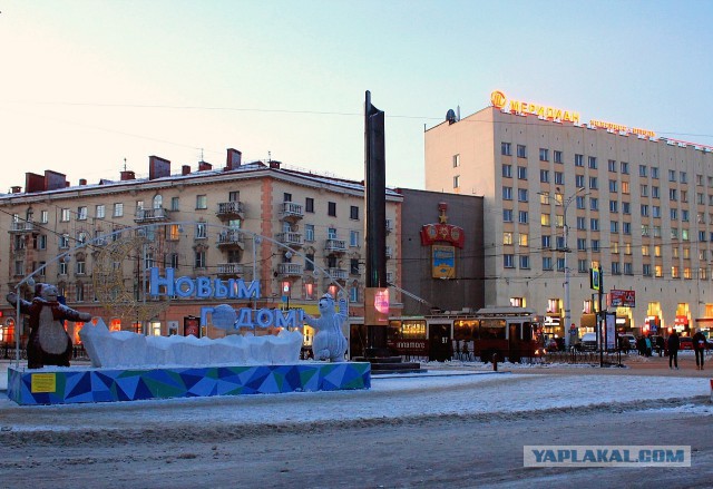 Рейтинг «самых ужасных» рождественских ёлок