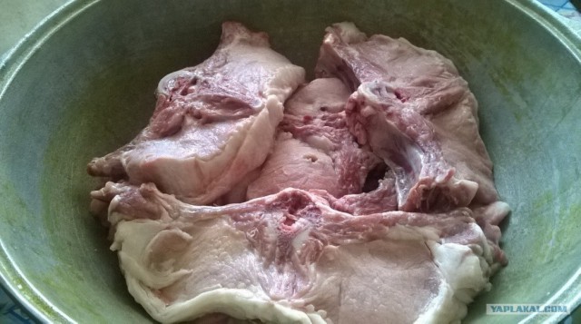 Оренбургские продукты. Тушенка, сгущёнка, мука, специи.