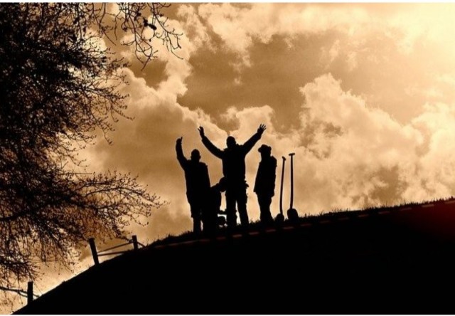 Стало известно, почему в Тверской области ночью выкопали гроб с покойником