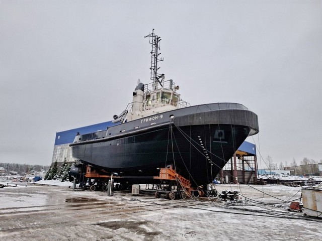 На СЗ «Пелла» спущен на воду рейдовый буксир «Грифон-9» проекта 05380