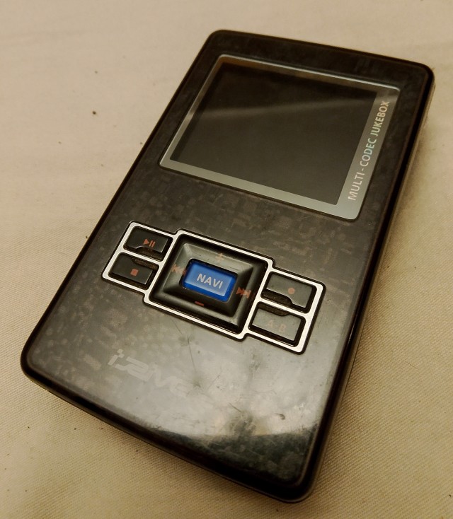 Опасно ли излучение от TWS-наушников?