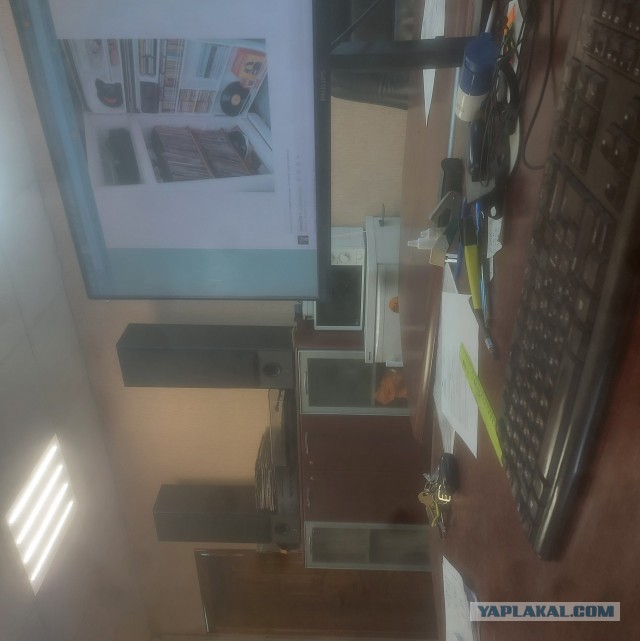 Музыку можно пролистать. Винил - нужно слушать.