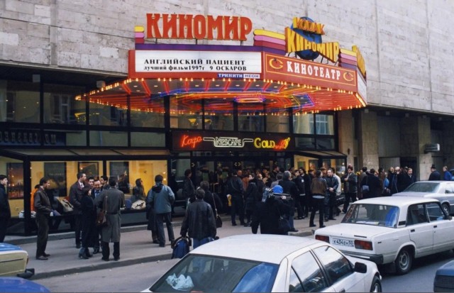 Голливудские фильмы могут полностью исчезнуть из российских кинотеатров
