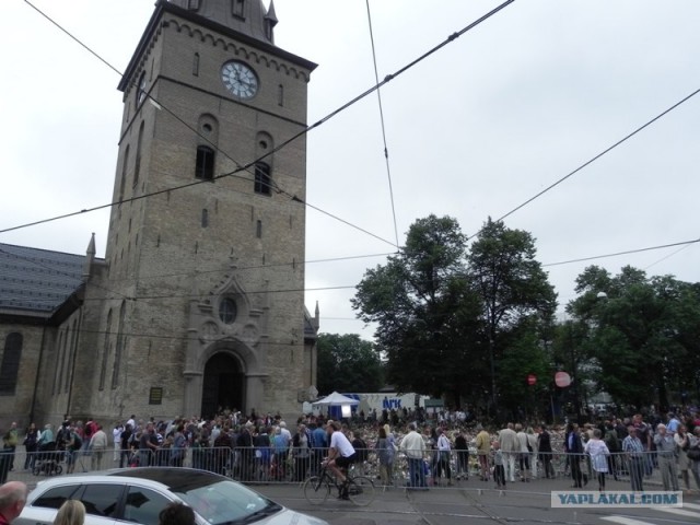 Теракты в Осло: взрыв и расстрел подростков