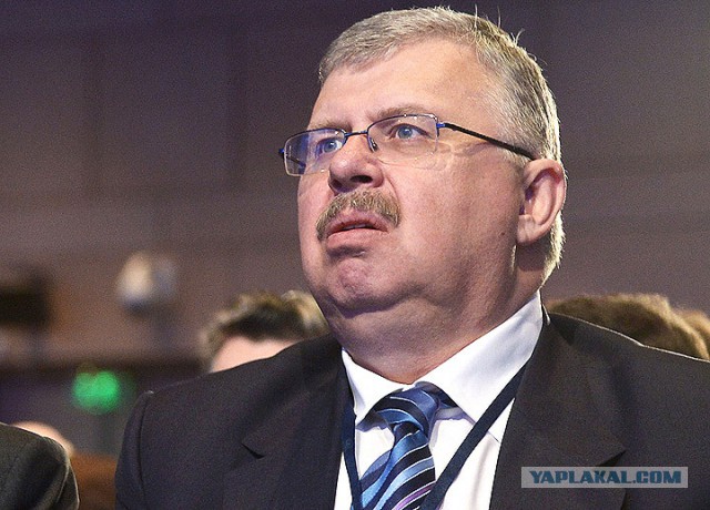 Детям чиновников предлагают запретить получение образования за рубежом