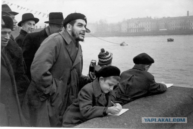Фотографии отдыха зарубежных знаменитостей в России