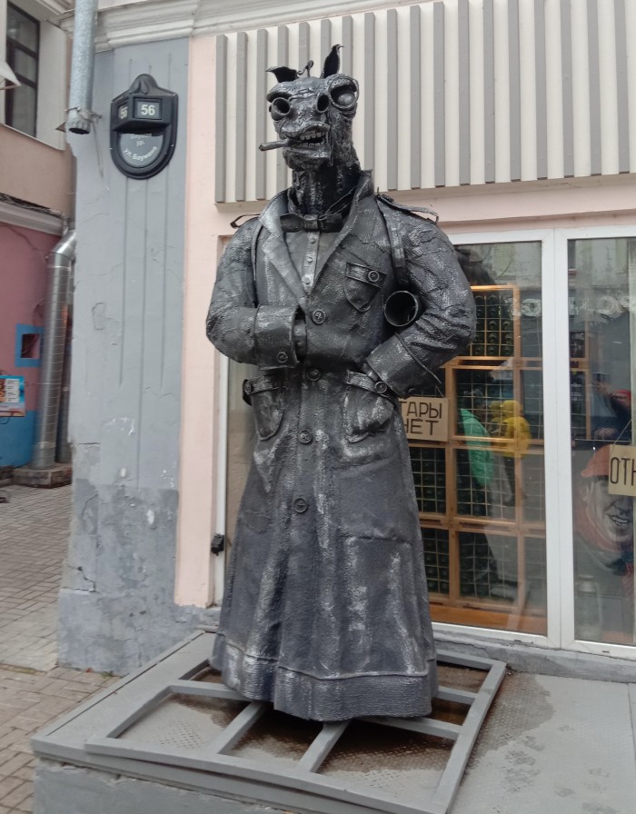 Памятники, способные удивить любого