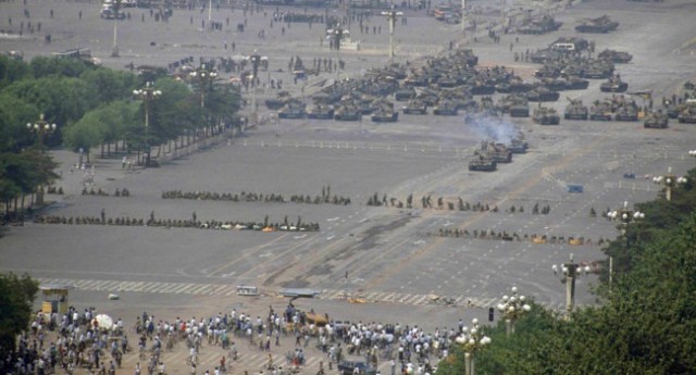 Китайцы построили мост-небоскреб