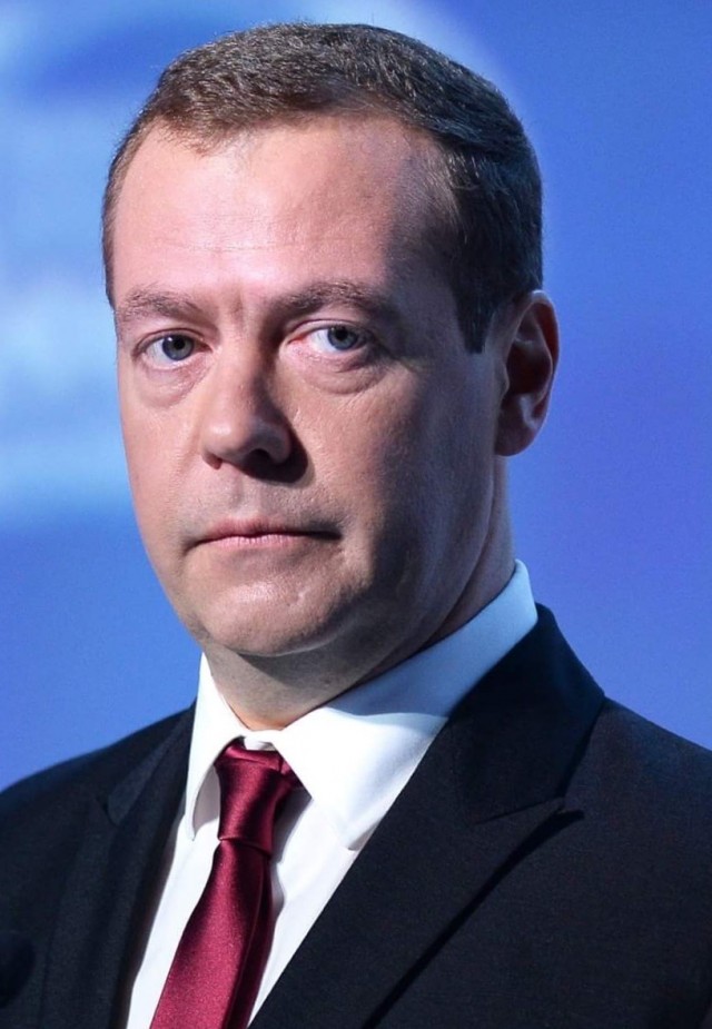 Шойгу посетовал на неуемное потребление общества.